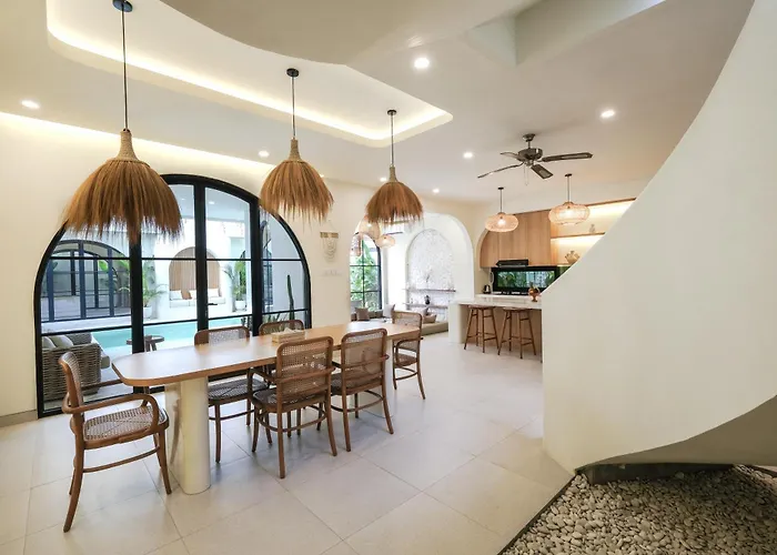 Balmoral Villa